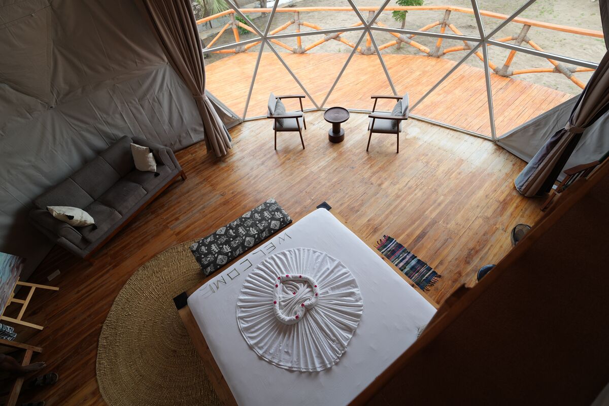 Tent by tent — Family Garden, Family Sea, Twin, Standard and the Honey Suite, each with its own photographs at last.