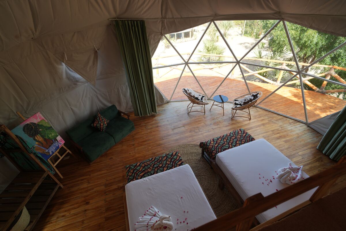 Tent by tent — Family Garden, Family Sea, Twin, Standard and the Honey Suite, each with its own photographs at last.